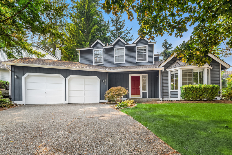 Sammamish House: 24105 SE 42nd St