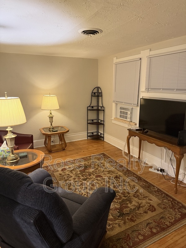 Toledo Condo: 2835 Midwood Ave