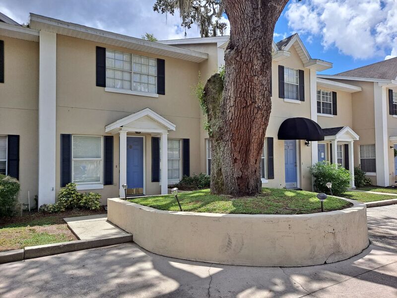 Request a Viewing for 850 E Lime St, Unit 8 Tenant Turner