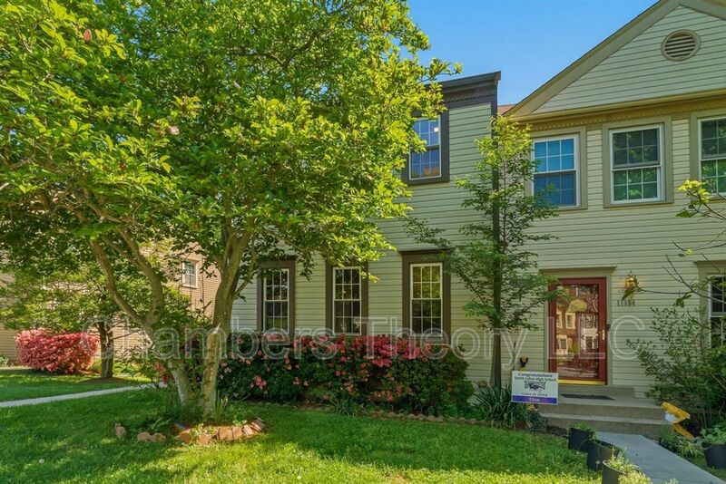 Reston House: 11956 Sentinel Point Ct