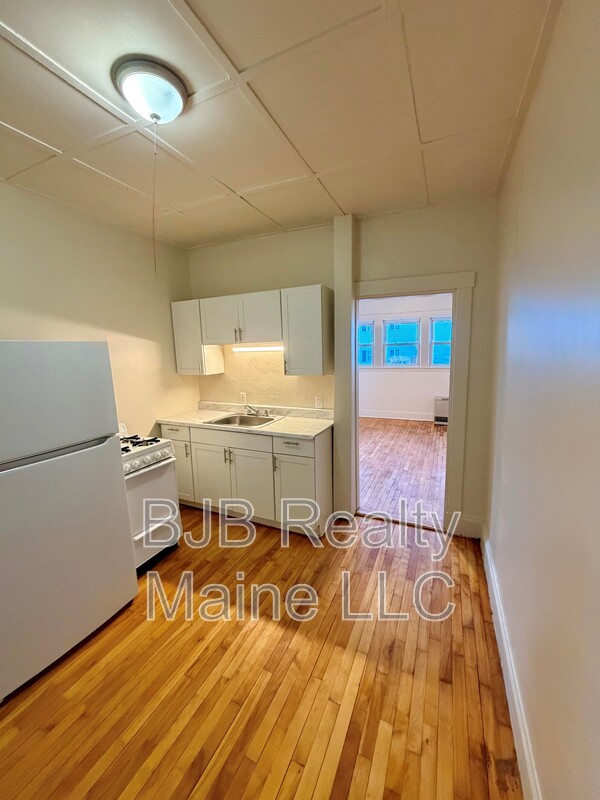 South Portand Condo: 299 Ocean Street