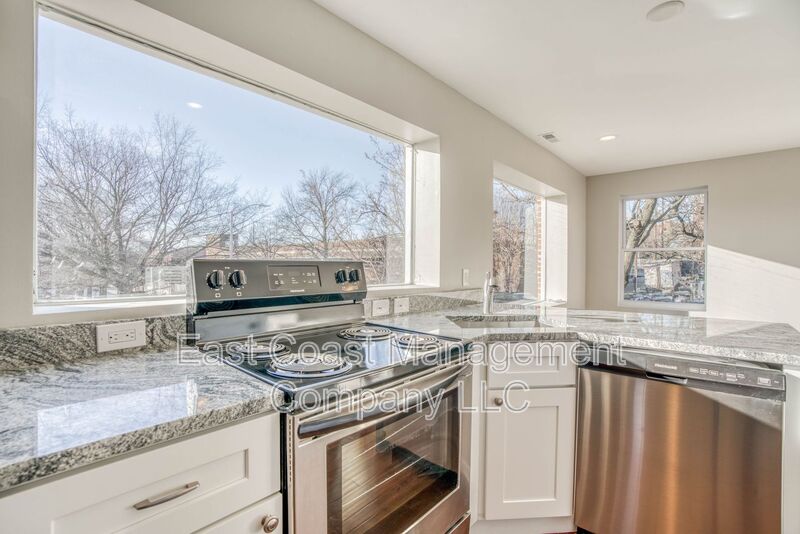 Baltimore Condo: 1623 E Baltimore St