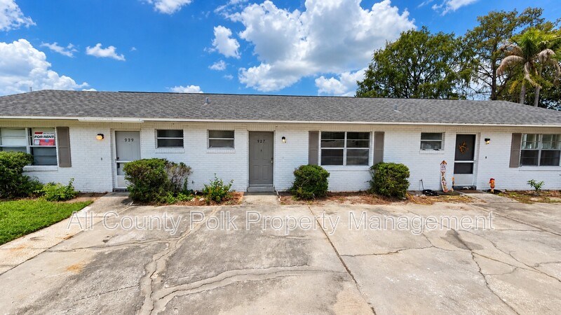 Main image for 927 S Buena Vista Dr