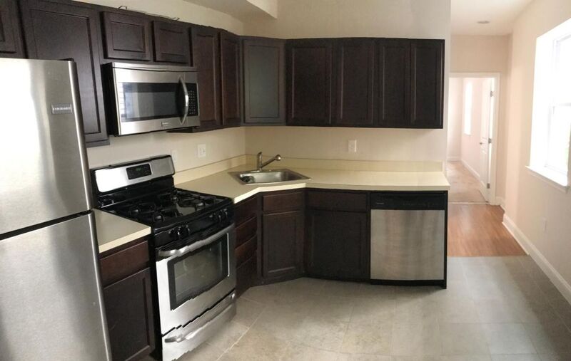 Baltimore Condo: 2025 E Lombard St