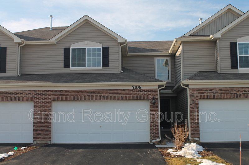 Fox Lake House: 7106 Country Club Hills Drive