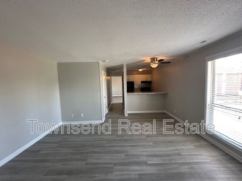 Fayetteville House: 5850-E Century Oaks Drive