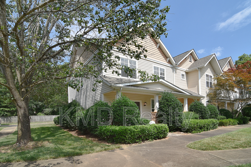 Charlotte Townhome: 11315 Dundarrach Lane