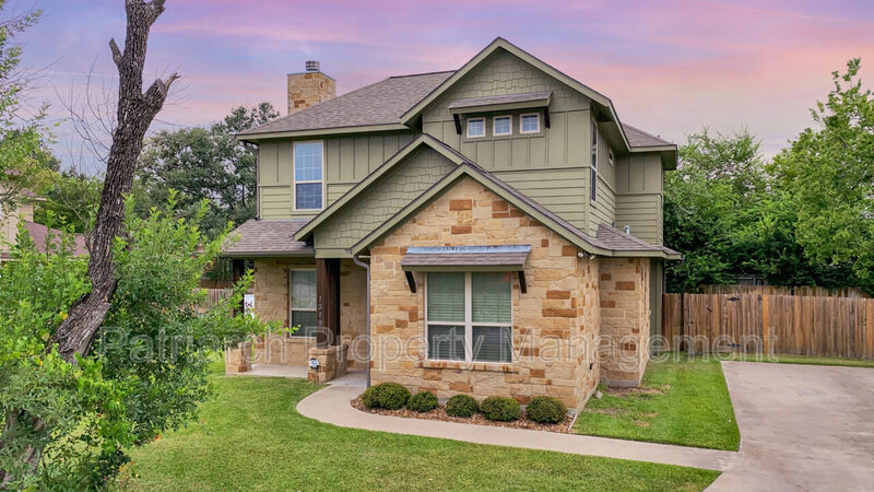 College Station Condo: 1319 Foster Avenue