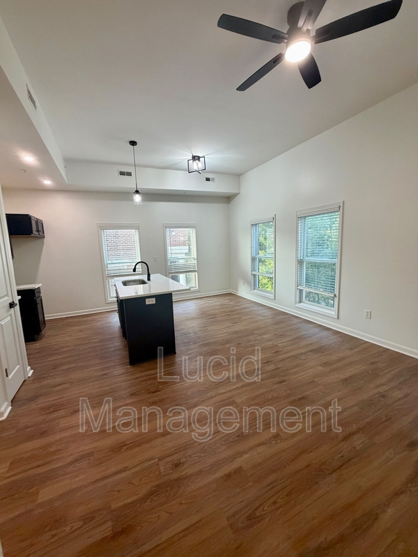 Prospect Condo: 10639 Meeting Street - 401
