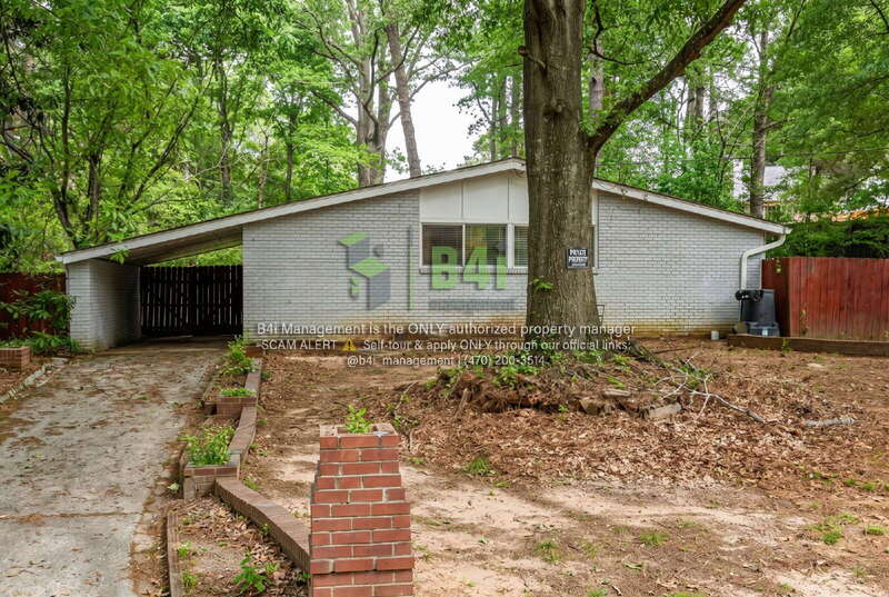 Riverdale House: 6658 Westfield Drive