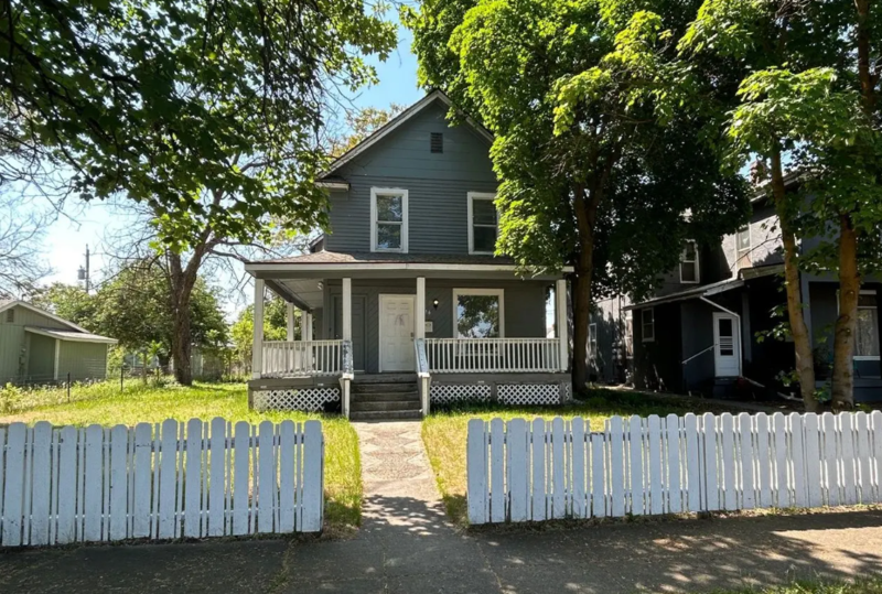 Spokane House: 314 East Ermina Avenue