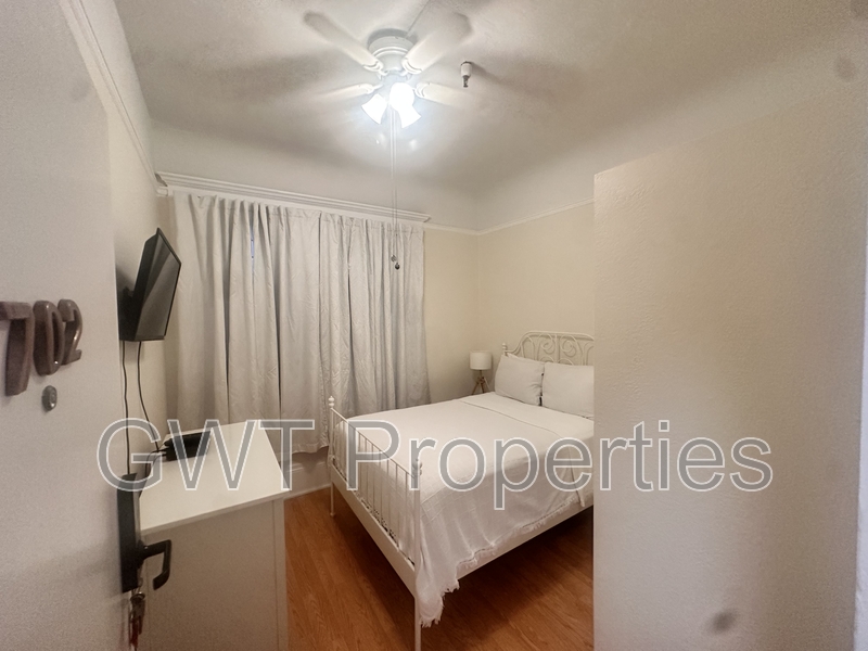 San Francisco Condo: 412 Hayes Street - 702