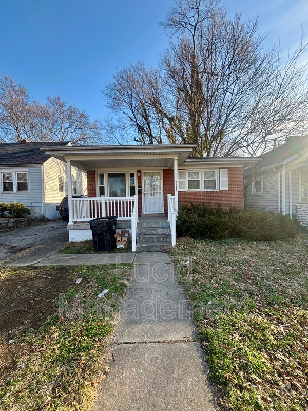 Louisville House: 1055 Euclid Avenue