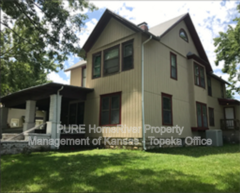 Topeka House: 1601 SW Mulvane St.