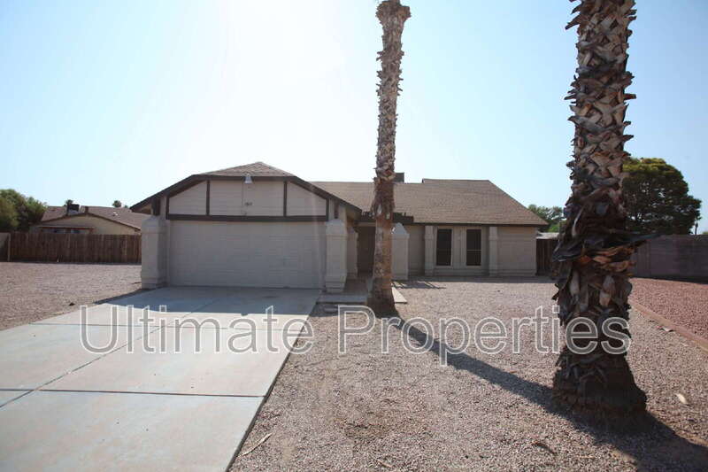 Chandler House: 1803 W Barrow Dr