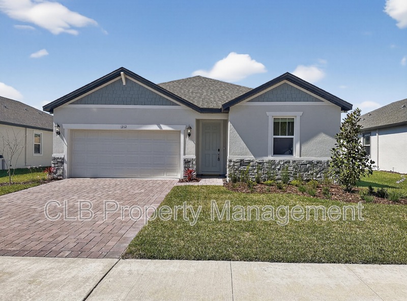 Daytona Beach House: 1212 Pampus Dr