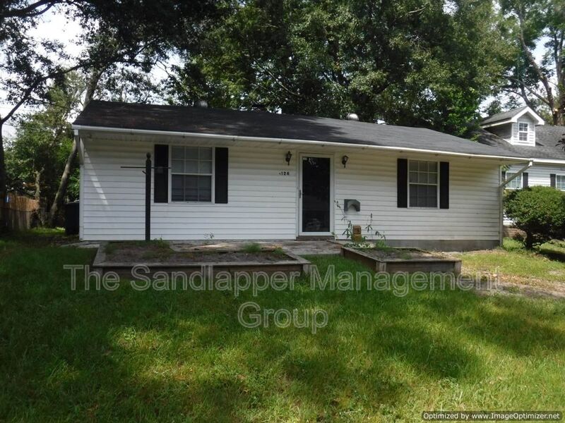 Hanahan House: 1126 Mount Batten Drive