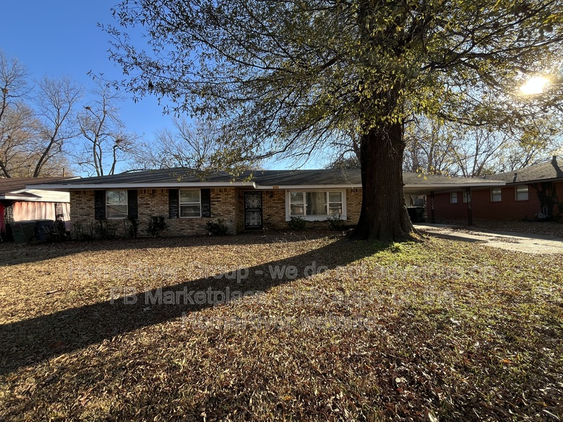 Memphis House: 5132 Canton Dr