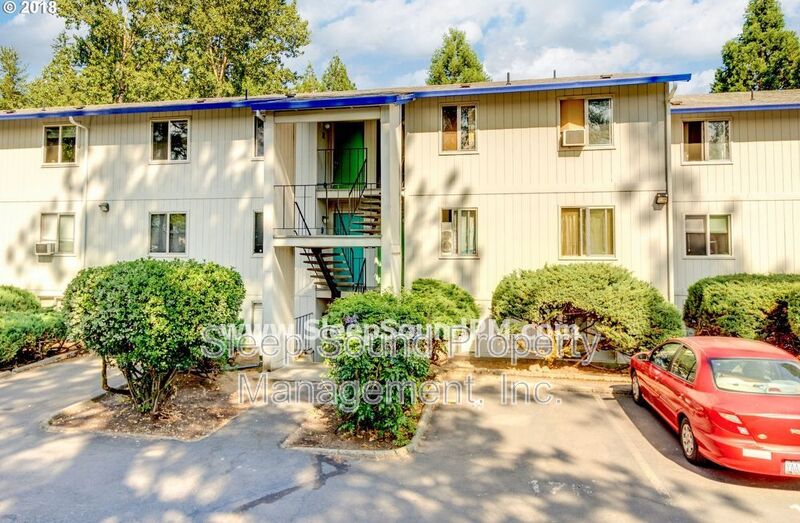 Tigard Condo: 10010 Southwest Hall Boulevard