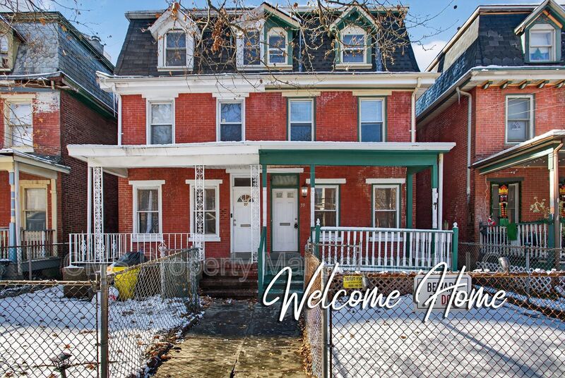 Trenton House: 39 Carroll St.