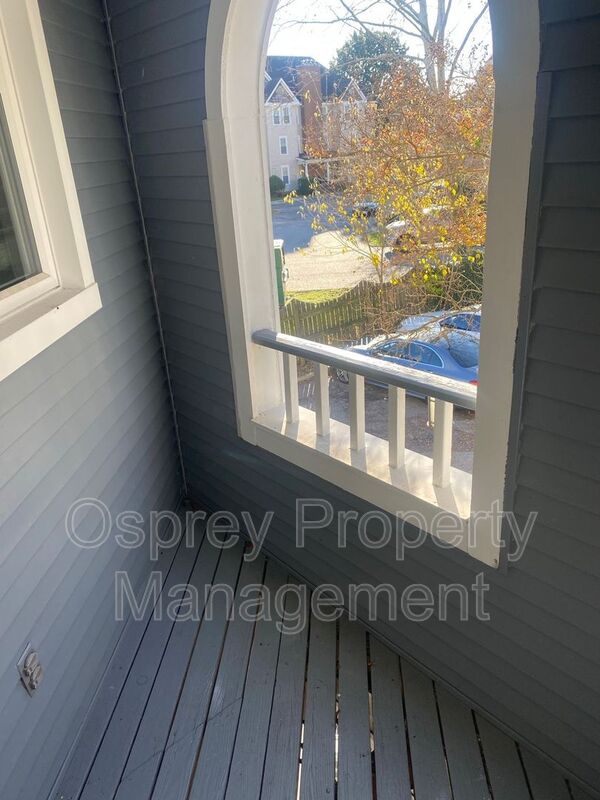 Cozy 1 Bedroom Condo in the heart of Downtown Portsmouth - Photo 5