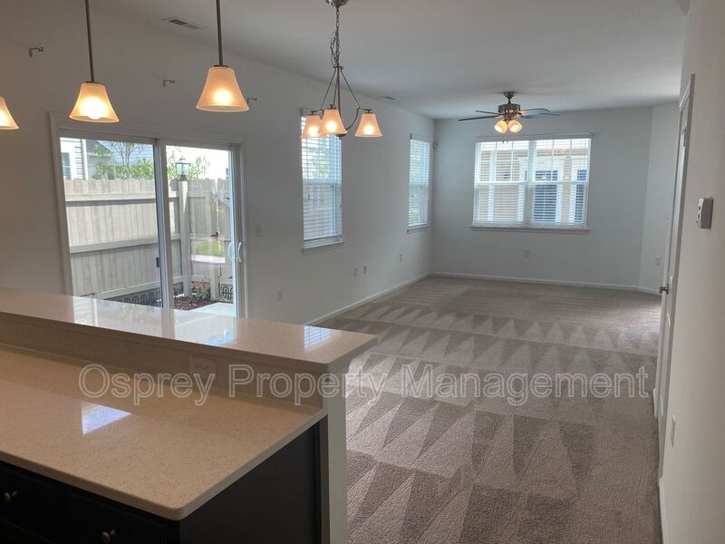 Stylish 2-Bedroom Condo in Spence Crossing - Photo 8