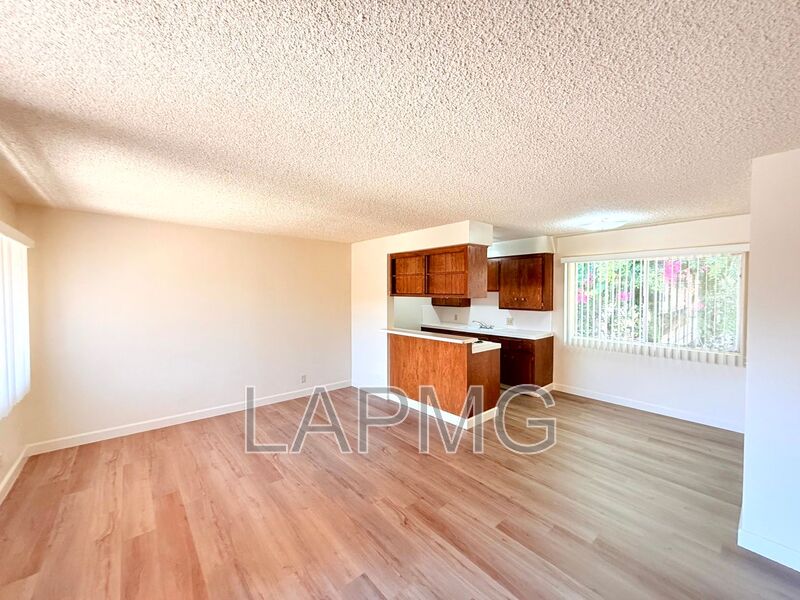 Alhambra House: 21 E. Beacon Street
