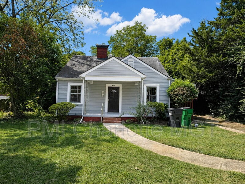 Charlotte House: 614 Marsh Rd