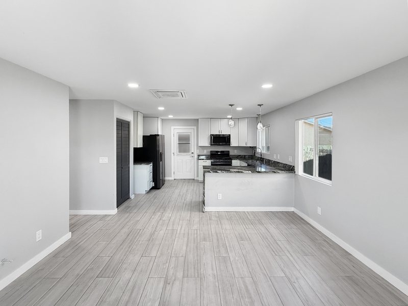 San Diego Townhome: 2452 East Ingersoll Street