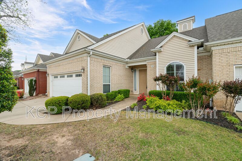 Fort Smith Condo: 60 Jeffrey Way - 1