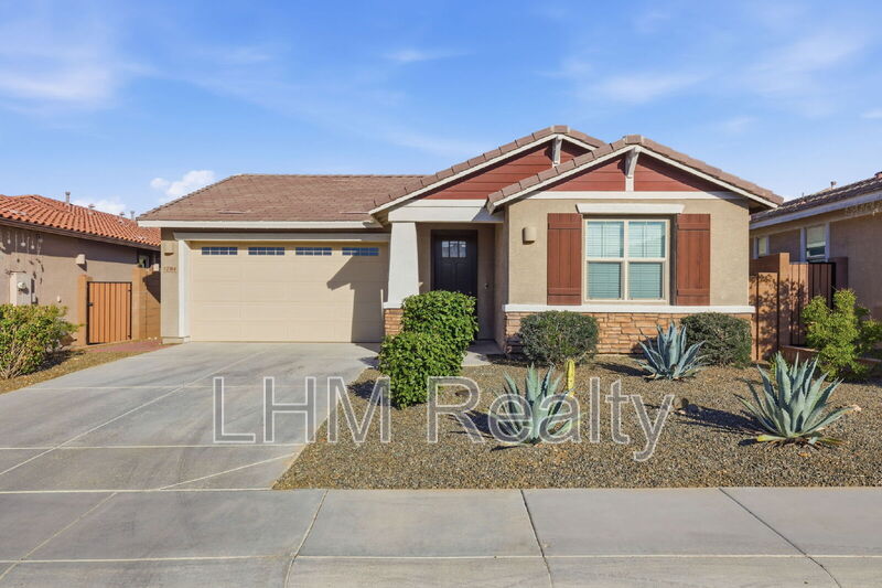 Gold Canyon House: 12364 East Ballentine Road