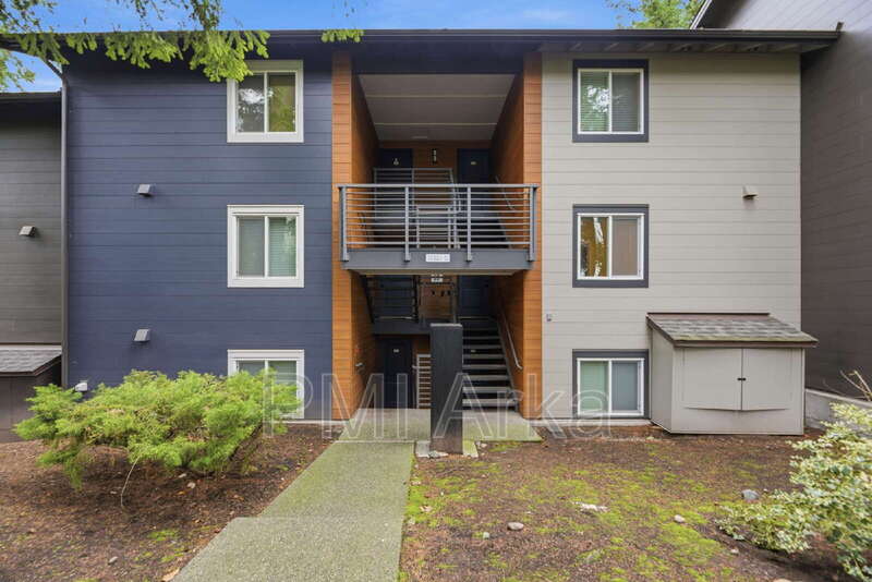 Bellevue Condo: 12107 NE Bel Red Rd d204