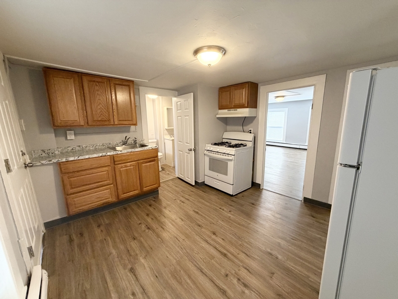 Vernon Condo: 12 Cottage Street - 54