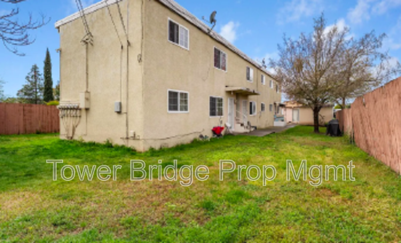 Sacramento Condo: 2612 Connie Drive