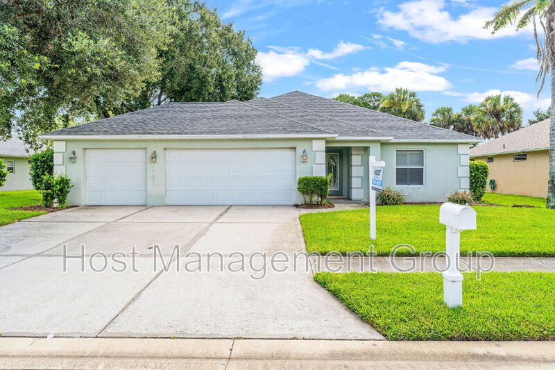 New Smyrna Beach House: 2759 Turnbull Cove Drive