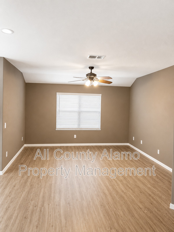 Main Rental Photo 7