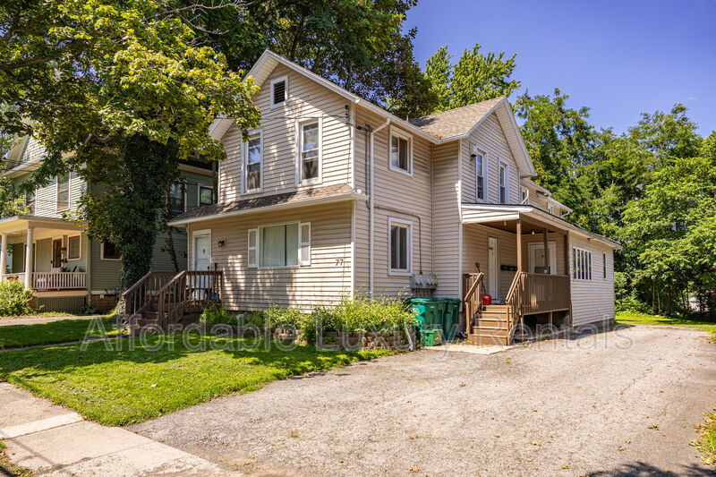 Brockport Condo: 77 State St
