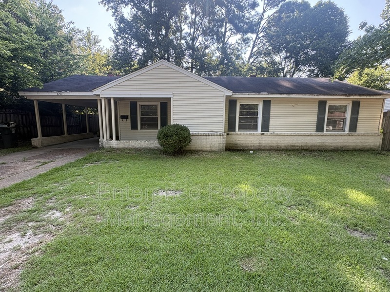 Memphis House: 1250 S Perkins Rd