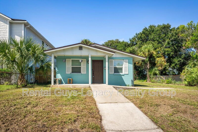 Jacksonville Beach House: 216 9th Street South