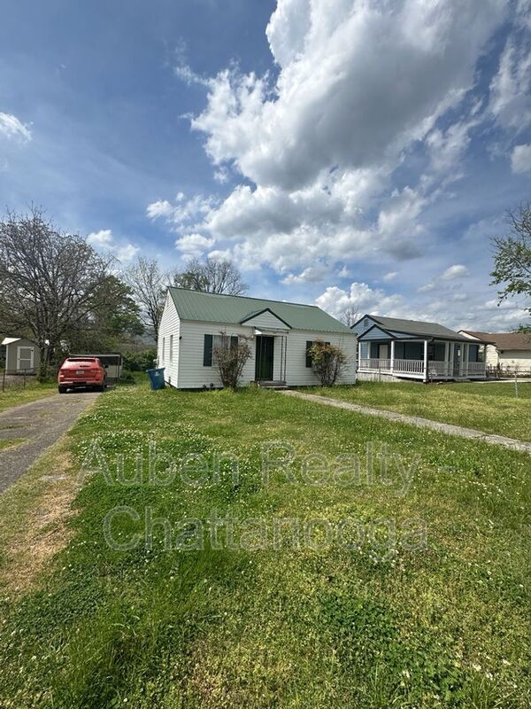 Rossville House: 505 Flegal Avenue