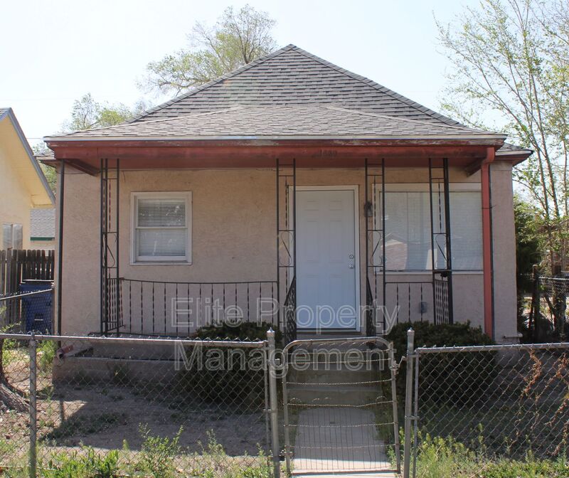 Pueblo House: 1639 E Orman Ave
