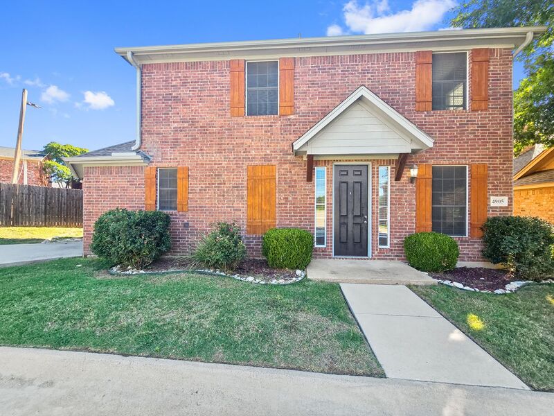 Fort Worth House: 4905 Ridglea Hills Ct