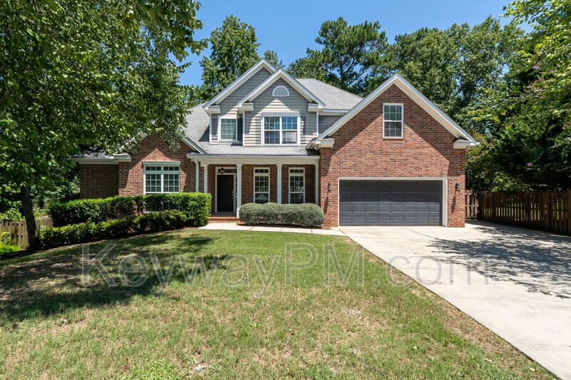 Evans House: 1091 Conn Drive
