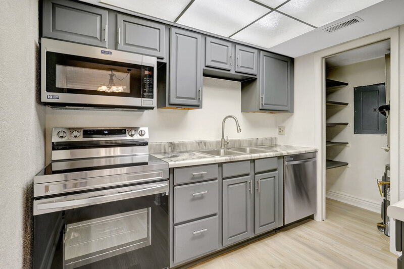 Cape Coral Condo: 4906 Victoria Drive