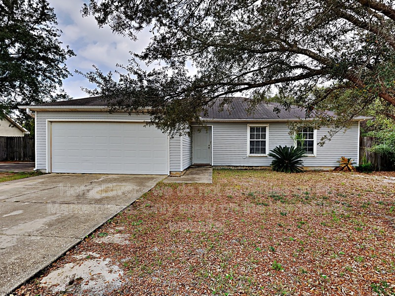 Navarre House: 6610 Federal St