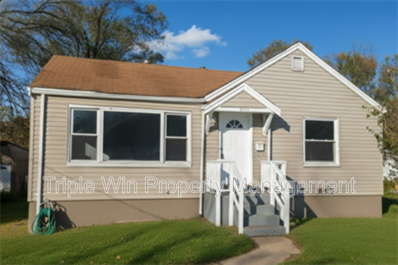 Saint Louis House: 8333 Whitewater Dr