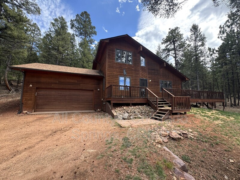 Woodland Park House: 380 Ponderosa Lane