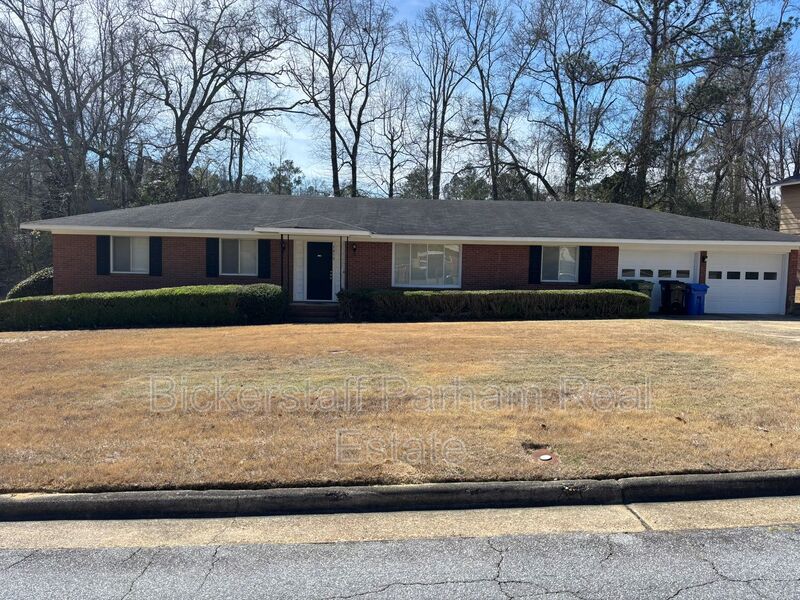 Columbus House: 5410 Kennedy St