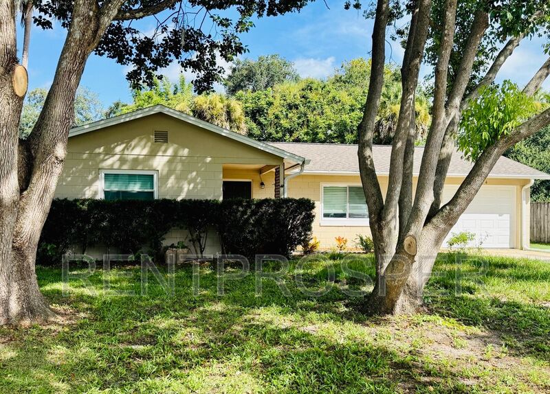 New Smyrna Beach House: 204 Sandy Lane