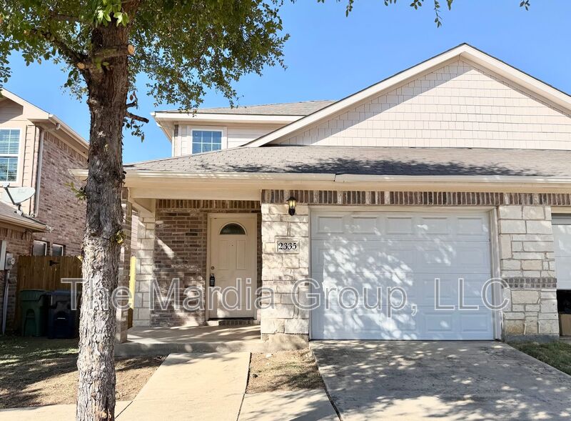 Arlington House: 2335 Bloomfield Dr.